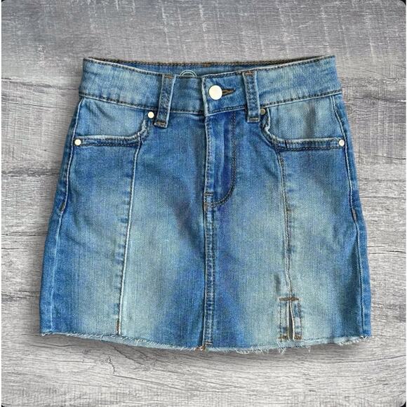 Old Navy Floral Leaf T Shirt & Light Wash Adjustable Skirt Girls 5t Outfit Set - Picture 5 of 9